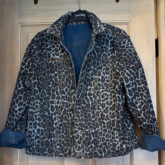 Joseph Ribkoff Blue Denim Reversible Jacket with Leopard Print - Picture 4 of 5